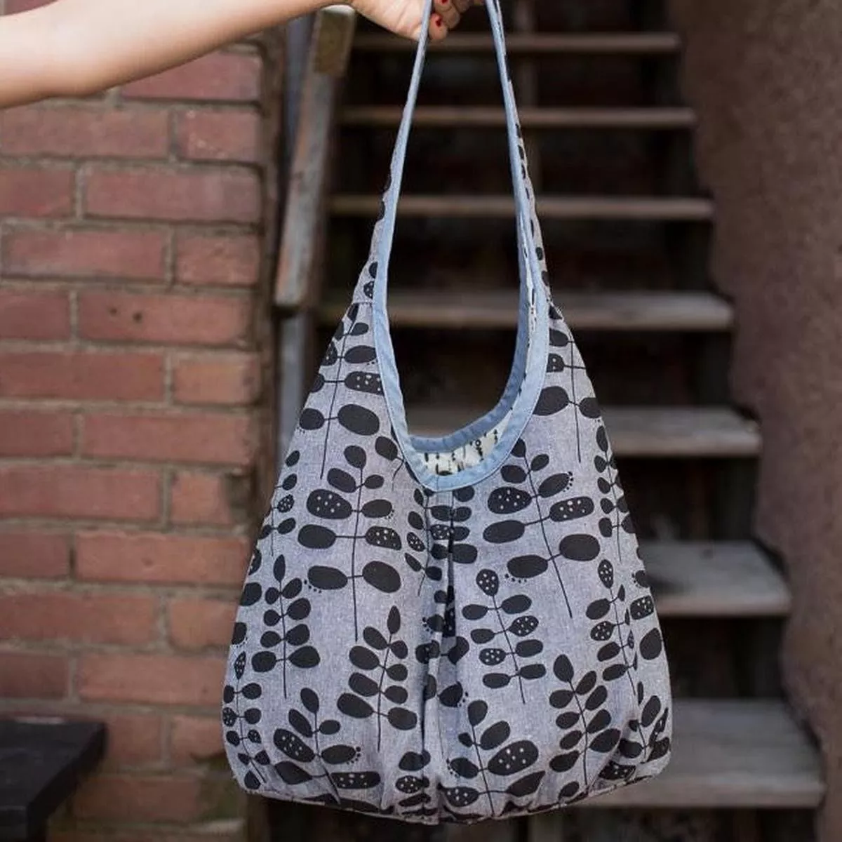 runaround-bag-noodlehead The Runaround Bag – Noodlehead