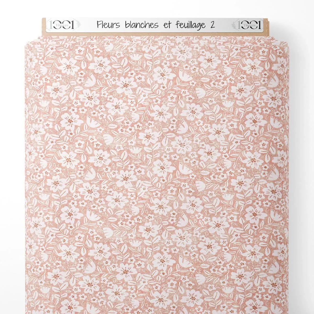 Tissu – Fleurs blanches et feuillage 2